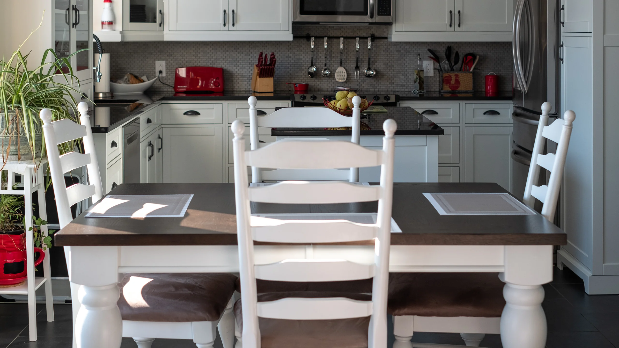 Full kitchen and dining area view